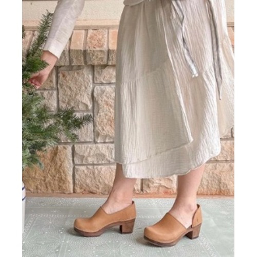 Sandgrens Swedish Wooden D'Orsay Clogs Tan Nubuck Leather Brett Clog Dexter Tan